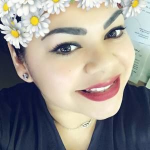 Meet your Posher, Lorena